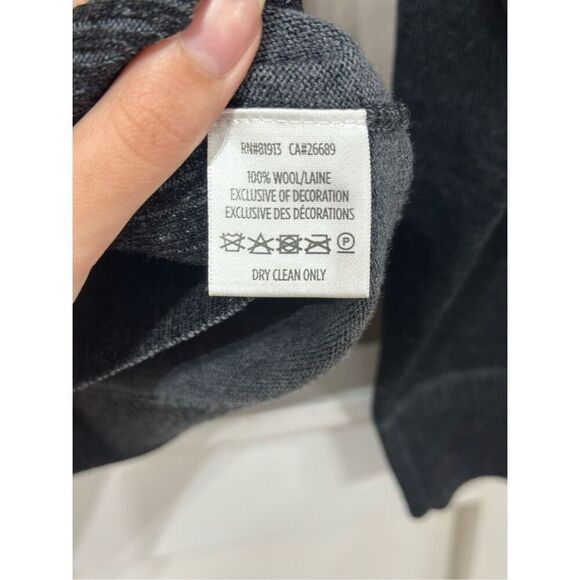 Robert Graham 100% Soft Wool V-Neck Men''s Gray Sweater Size XL - Picture 5 of 11